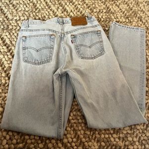 LEVI 501 LIGHTWASH JEANS